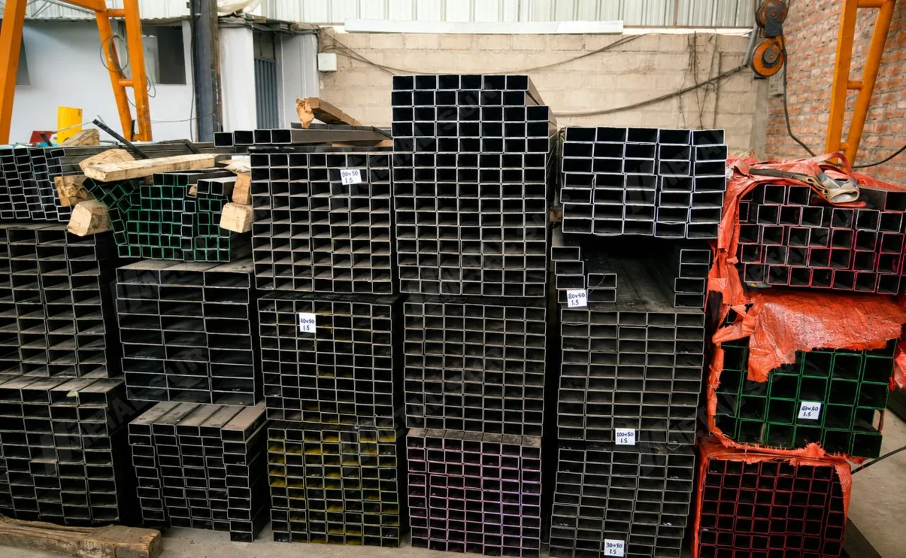 Tubos LAC cuadrados y rectangulares comercializados por Metal Sur